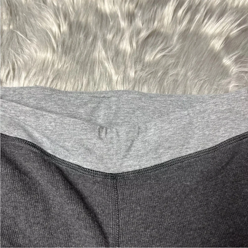 Lululemon Ribbed Gray Ruched Leggings Size 6